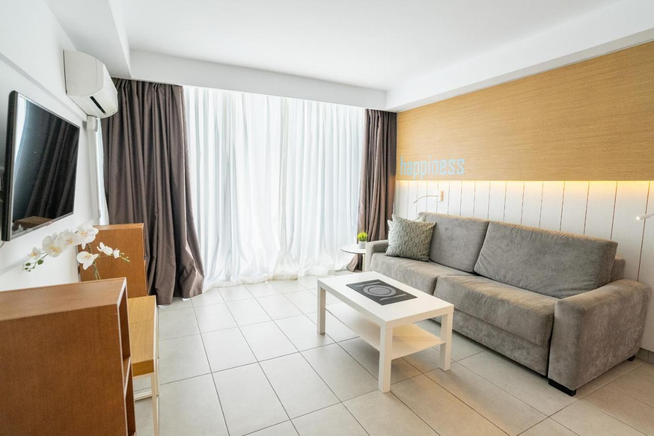 Apartamentos Vacacionales Broncemar San Bartolomé Eksteriør billede