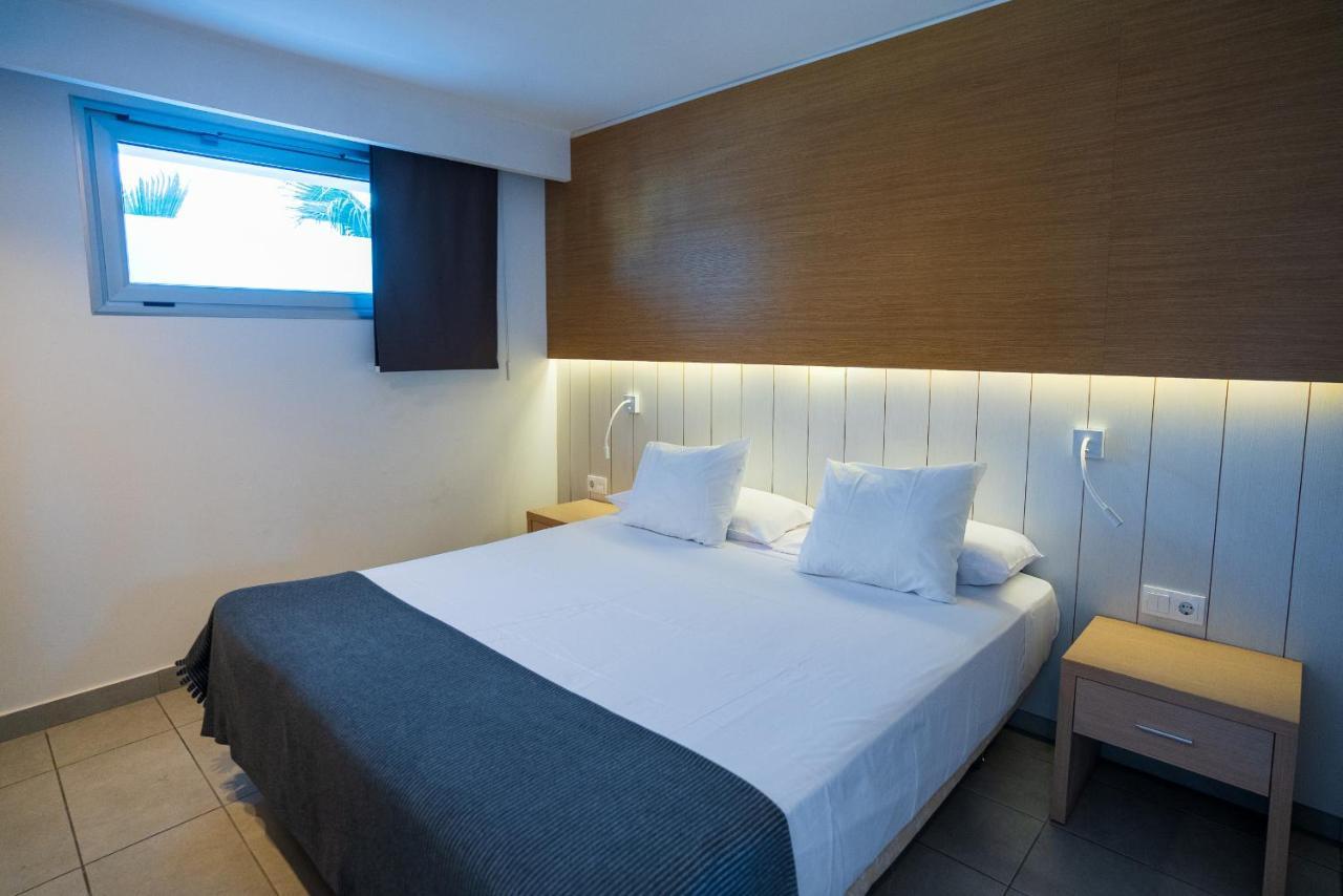 Apartamentos Vacacionales Broncemar San Bartolomé Eksteriør billede