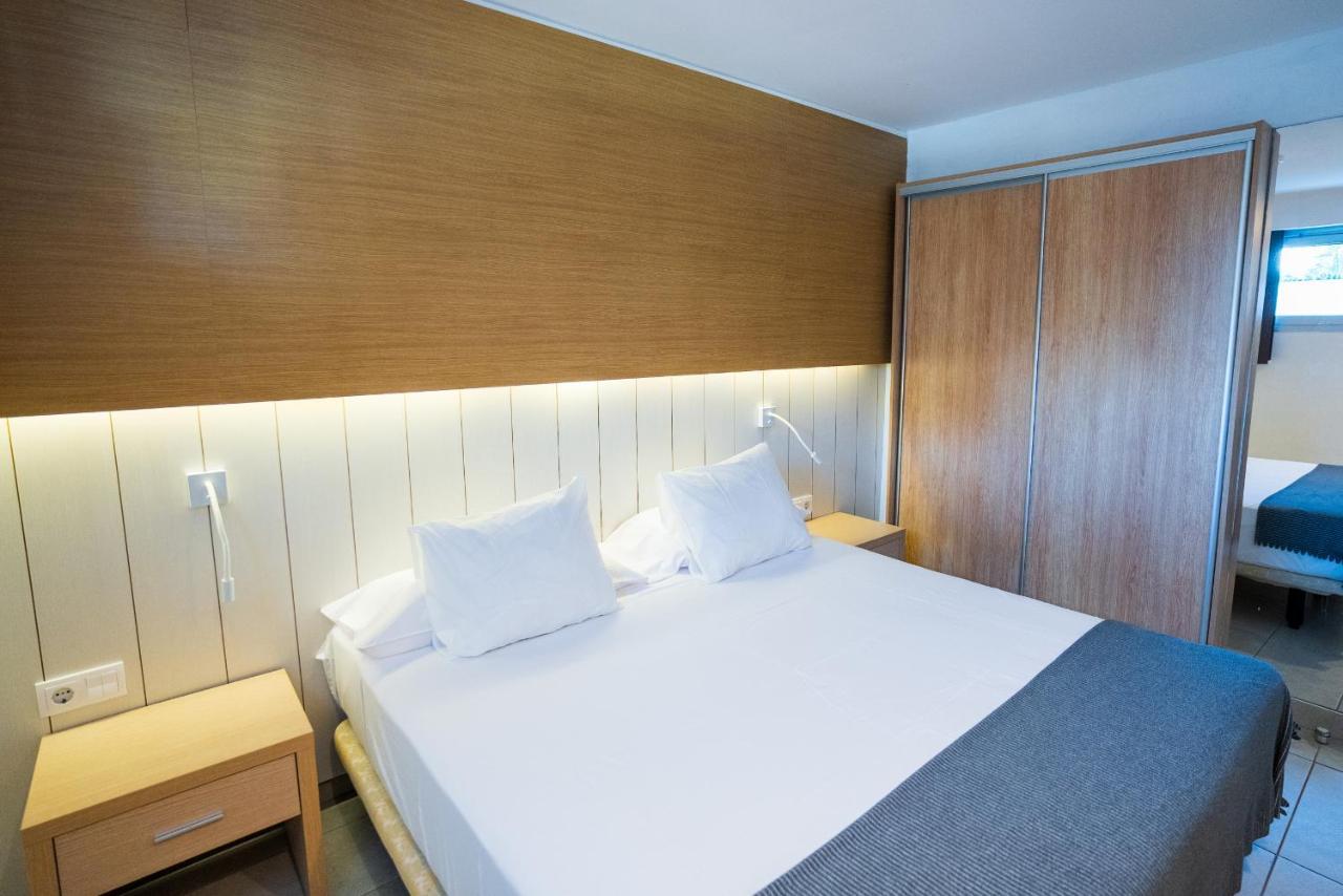 Apartamentos Vacacionales Broncemar San Bartolomé Eksteriør billede